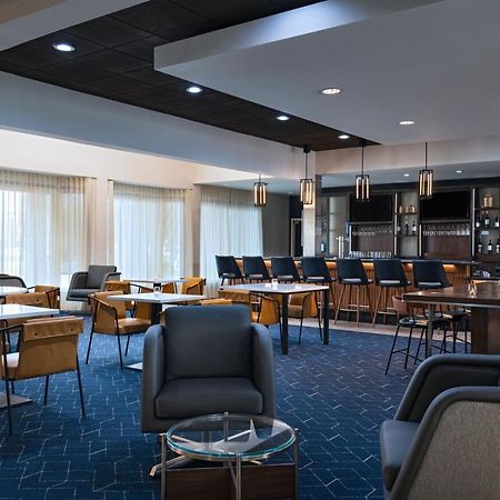 Courtyard By Marriott San Antonio Airport Hotel Exterior foto