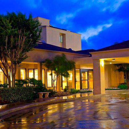 Courtyard By Marriott San Antonio Airport Hotel Exterior foto