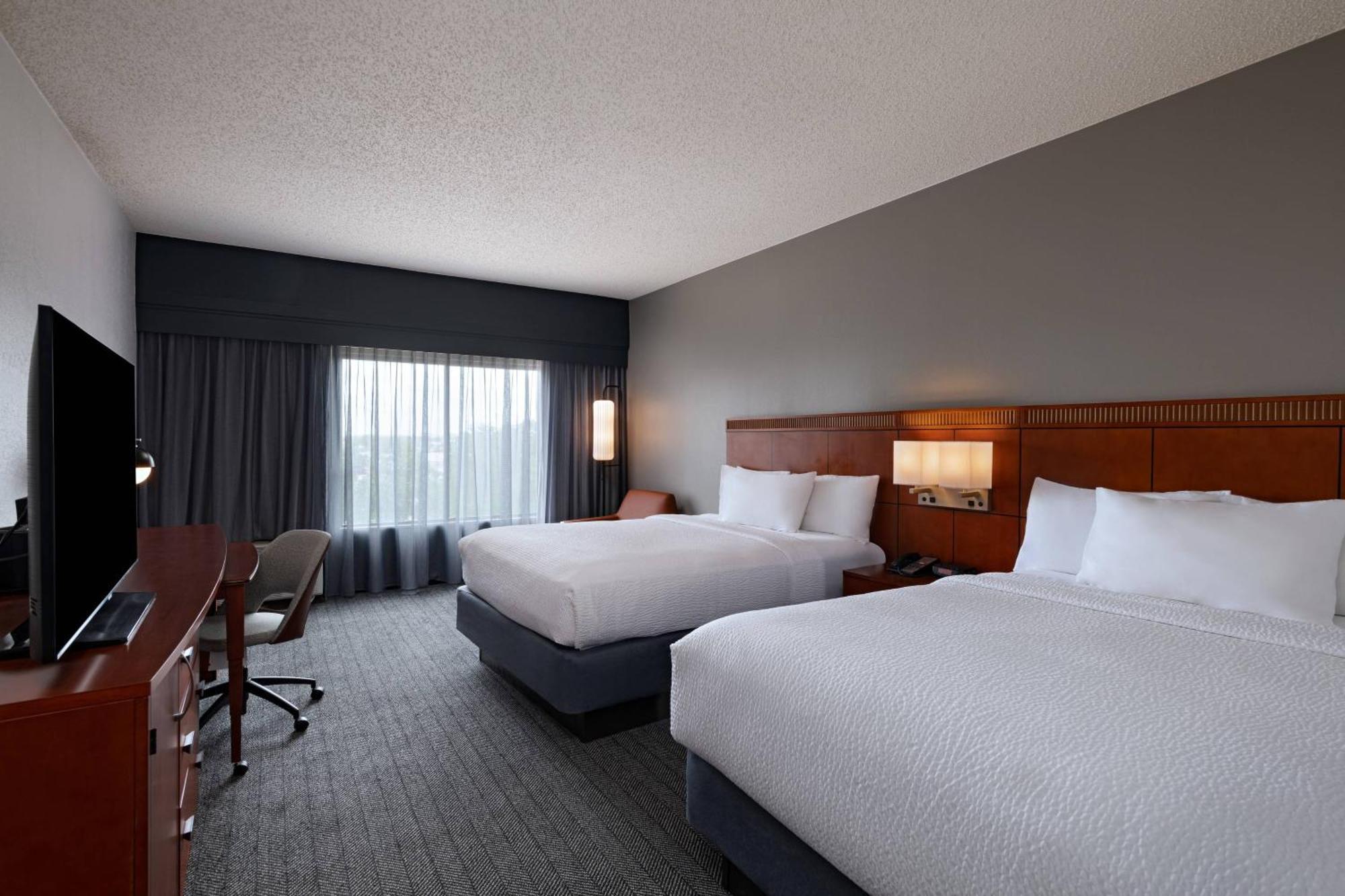 Courtyard By Marriott San Antonio Airport Hotel Exterior foto
