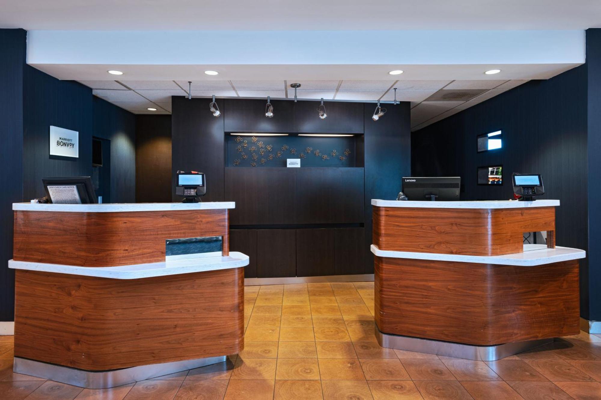 Courtyard By Marriott San Antonio Airport Hotel Exterior foto