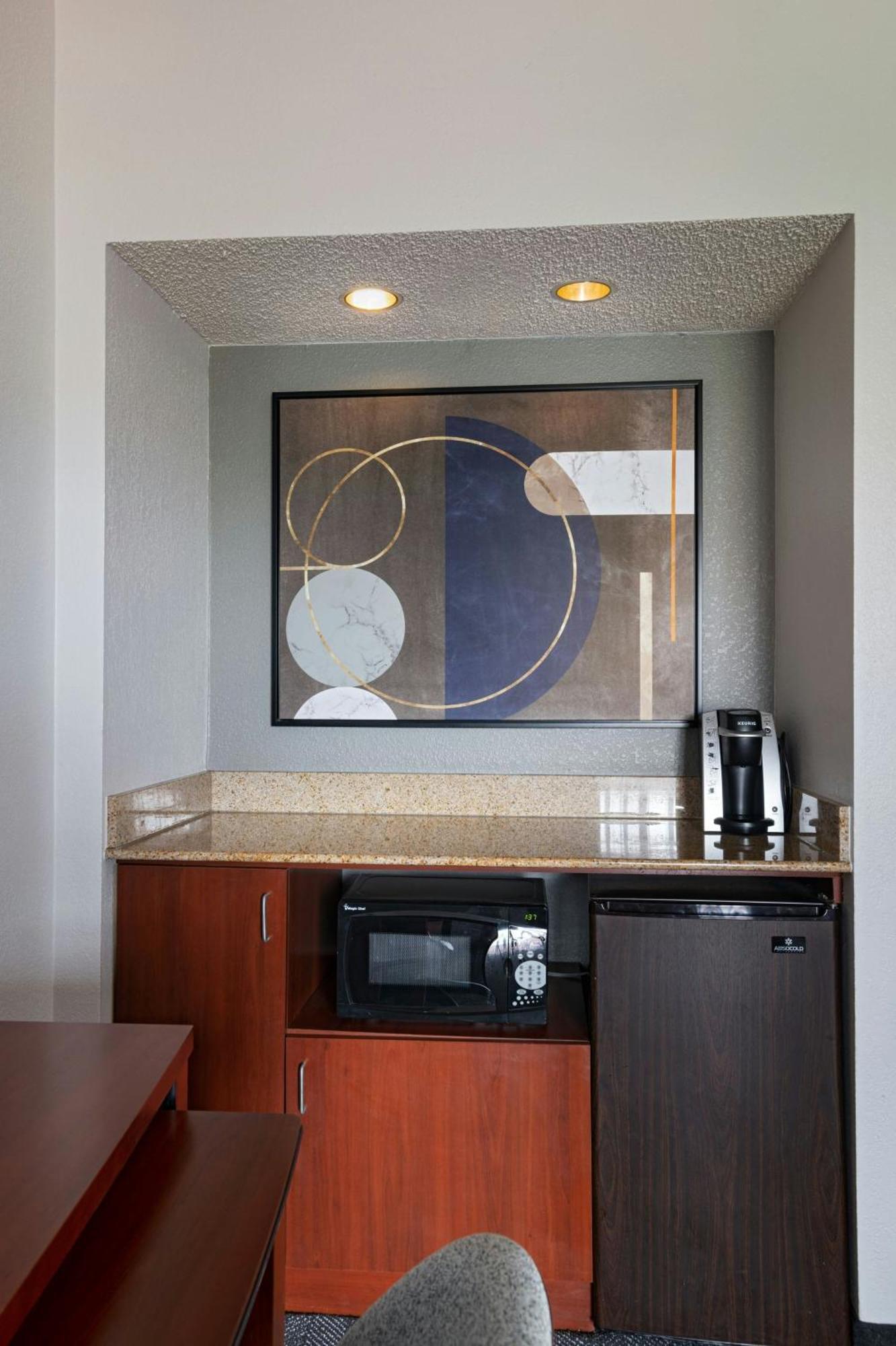 Courtyard By Marriott San Antonio Airport Hotel Exterior foto