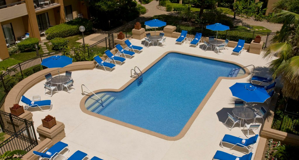 Courtyard By Marriott San Antonio Airport Hotel Exterior foto