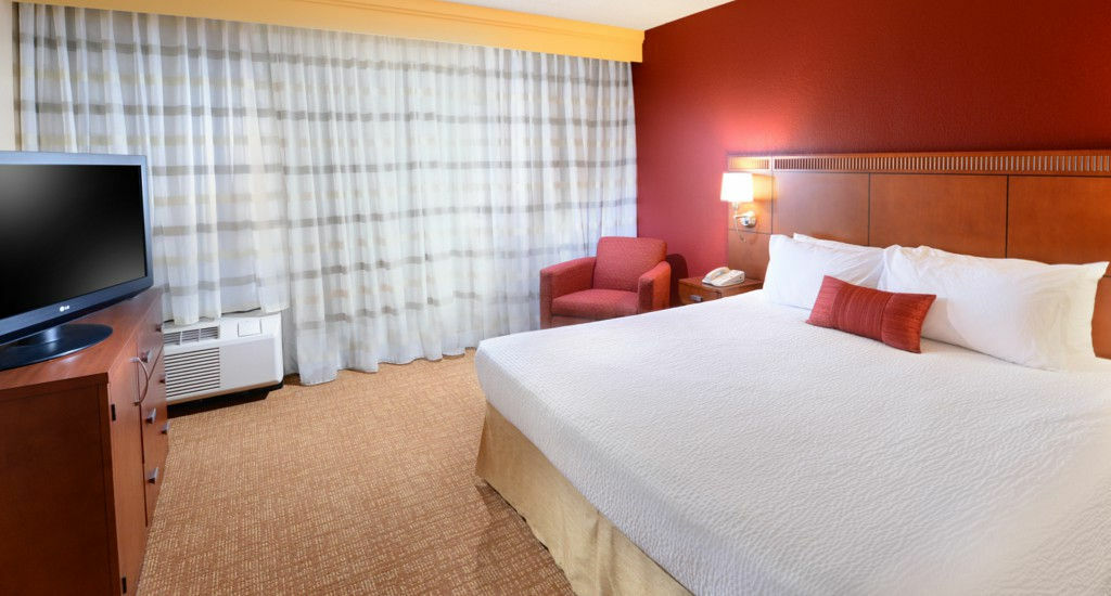 Courtyard By Marriott San Antonio Airport Hotel Exterior foto